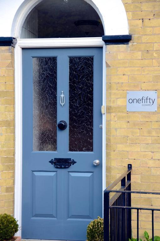 Onefifty Bed & Breakfast คาวส์ ภายนอก รูปภาพ